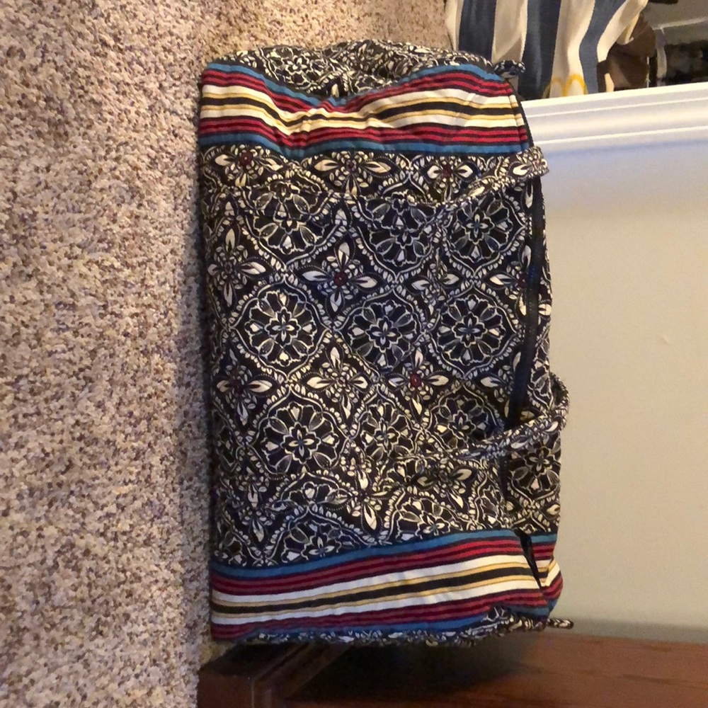 Like new Vera Bradley Duffle bag